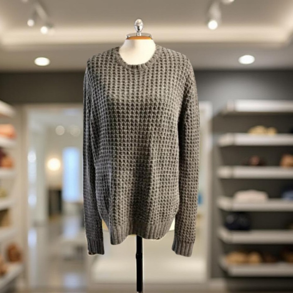 Gap Grey Sweater - Cable Knit Gray Sweater  P2P 23” Length 27” Large GUC
